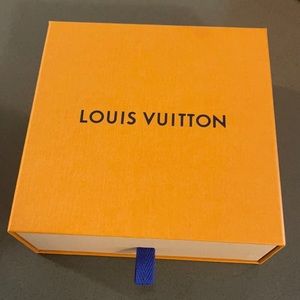 Louis Vuitton belt box